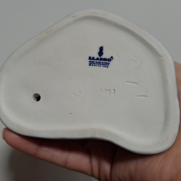 Set of 2 Lladro Polar Bears. About 5" Tall - Picture 6 of 13